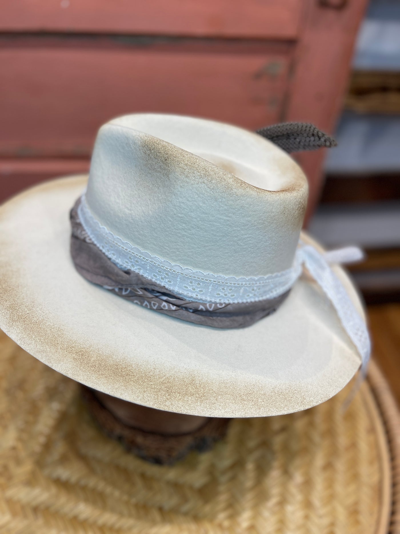 Lainey's Lucky Feather Trail Hat (Spotlight Model)